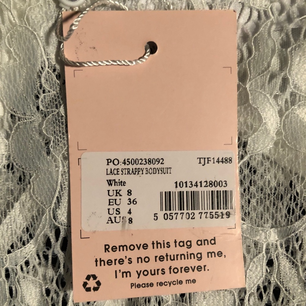Missguided White Lace Bodysuit - Picture 5 of 5